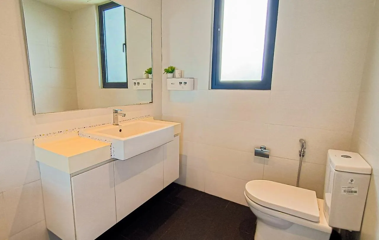 Apartment Loft Suite Seaview Near Johor Bahru Custom 7 Pax